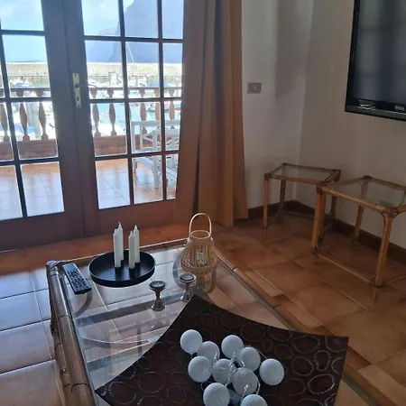 Ocean View-2 Bed-sleeps 4-pueblo Marinero